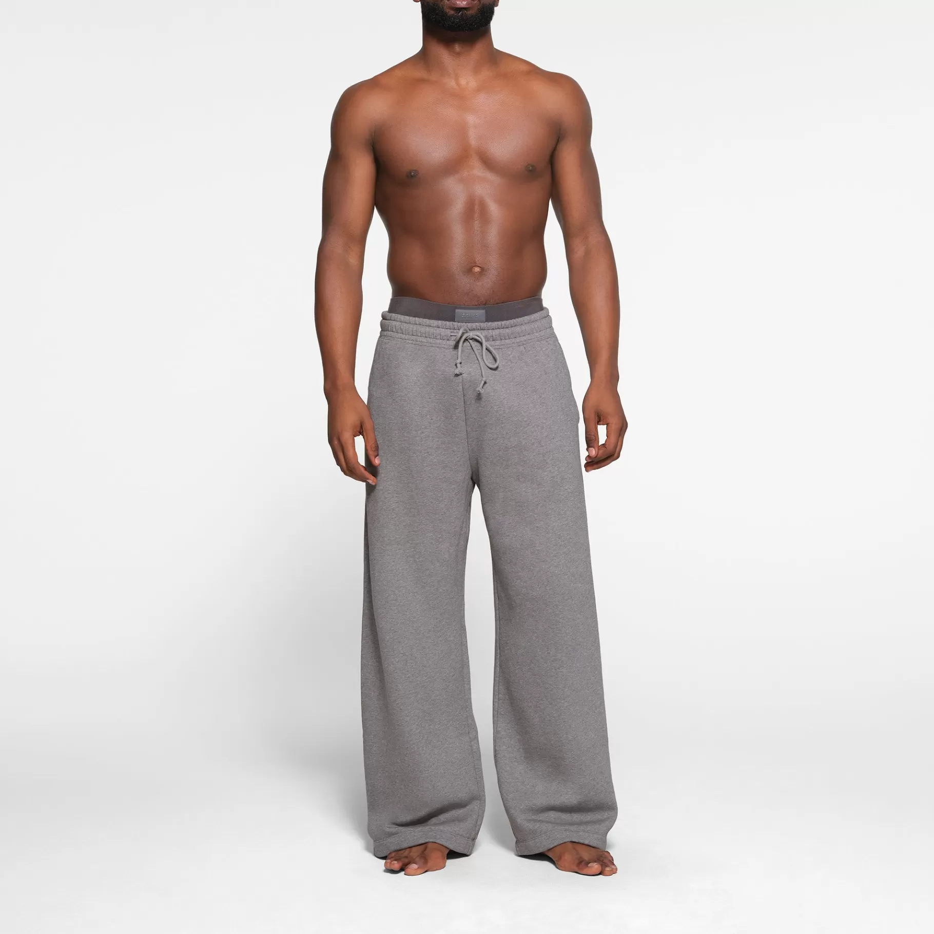 Skims bottoms*FLEECE LOUNGE MENS OVERSIZED STRAIGHT LEG PANT | DARK HEATHER GREY DARK+HEATHER+GREY