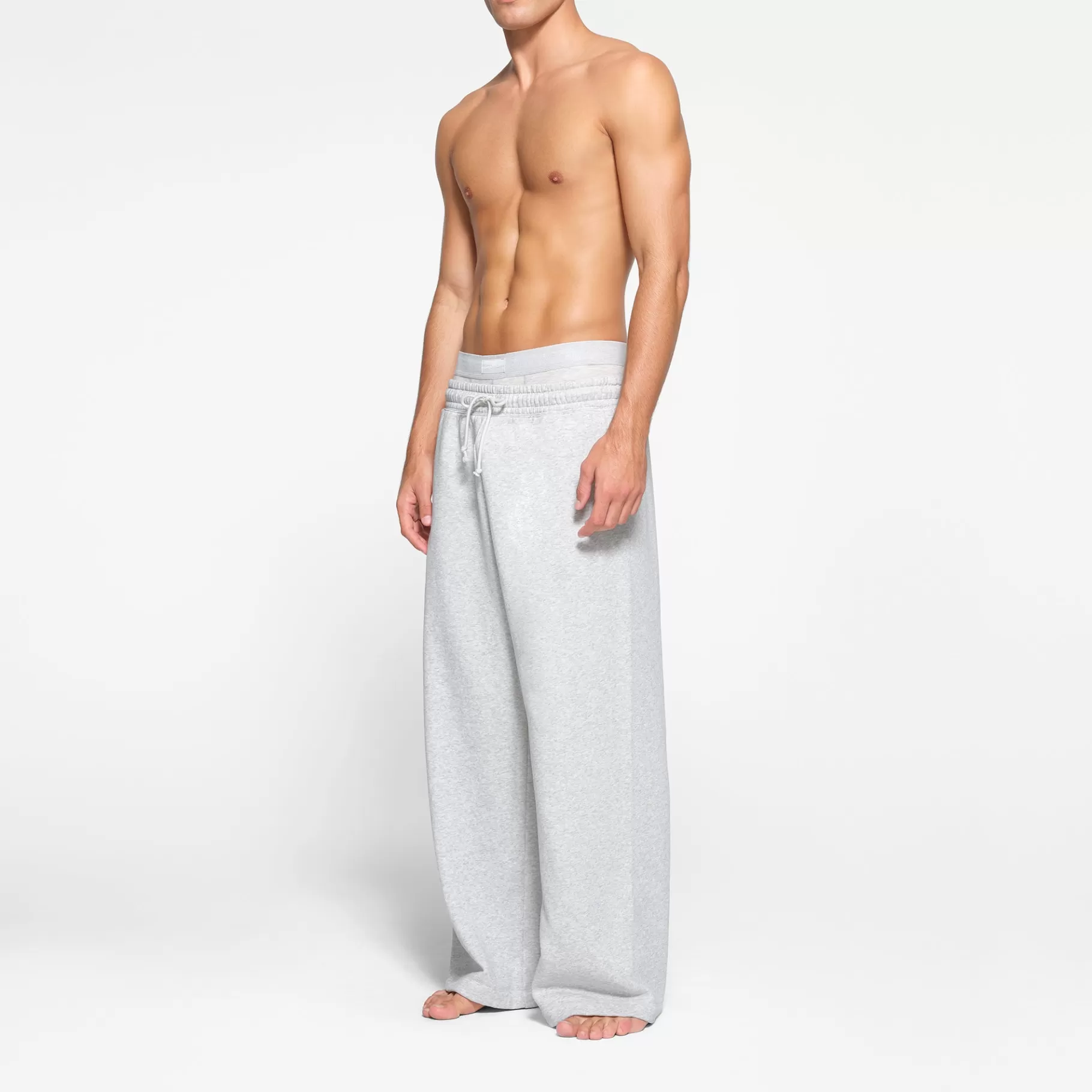 Skims bottoms*FLEECE LOUNGE MENS OVERSIZED STRAIGHT LEG PANT | LIGHT HEATHER GREY LIGHT+HEATHER+GREY